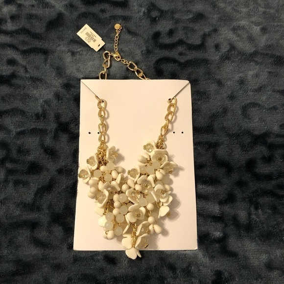 Talbots White & Gold Beaded Chunky Floral Bib Cluster Necklace - Picture 1 of 6